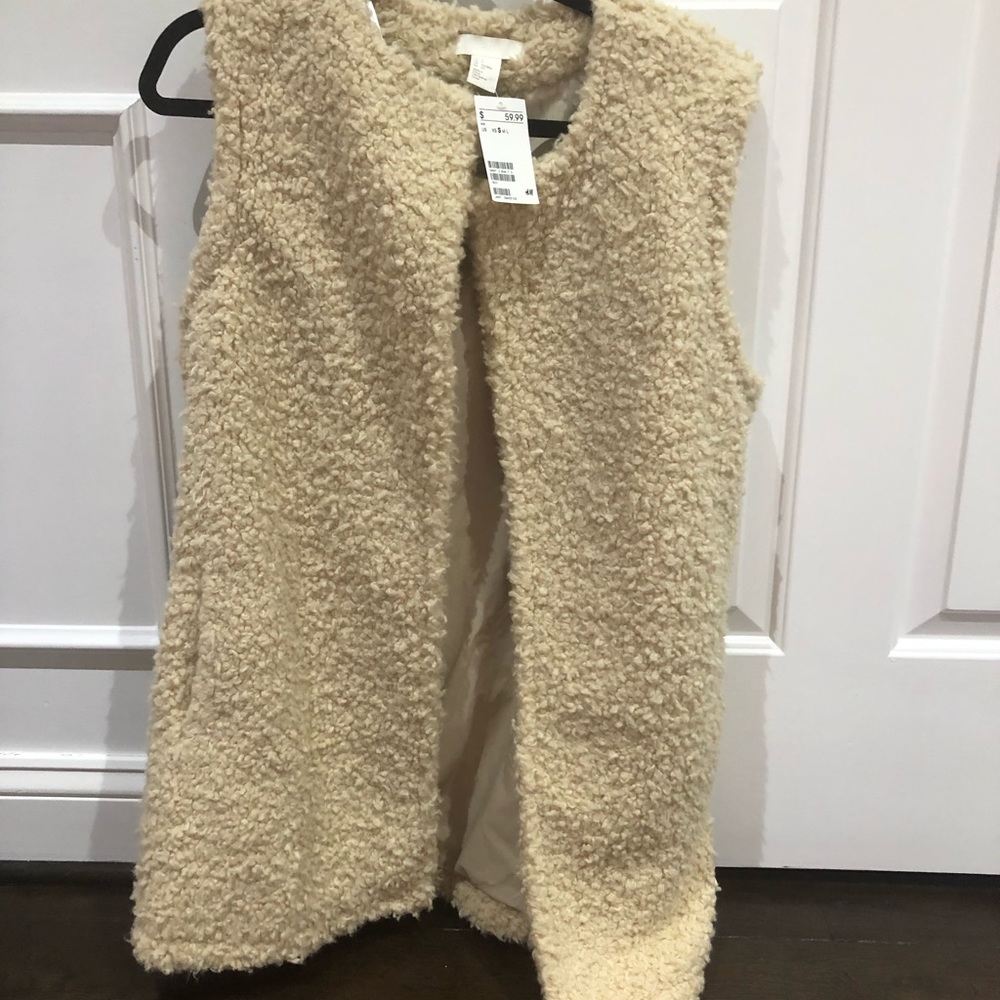 NWT Fuzzy Teddy Tan Vest Size Small